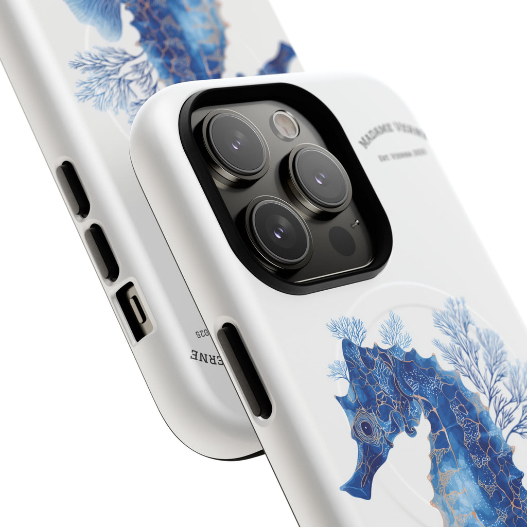 MagSafe iPhone-Schutzhülle "Azure Sentinel" - Opal Depths No. 32