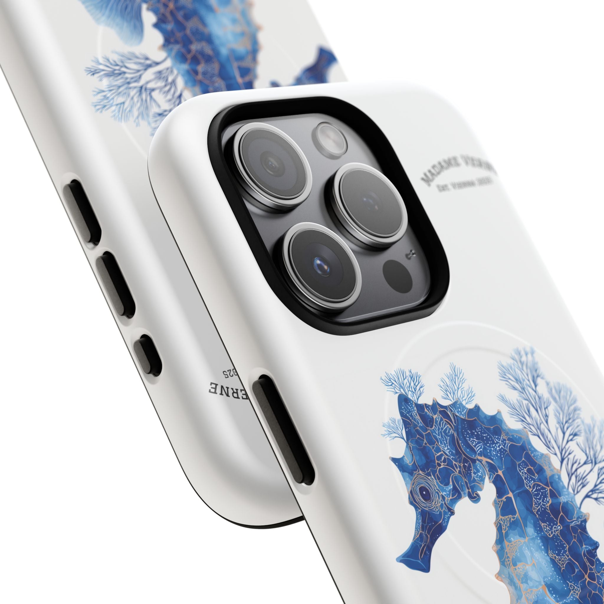 MagSafe iPhone-Schutzhülle "Azure Sentinel" - Opal Depths No. 32