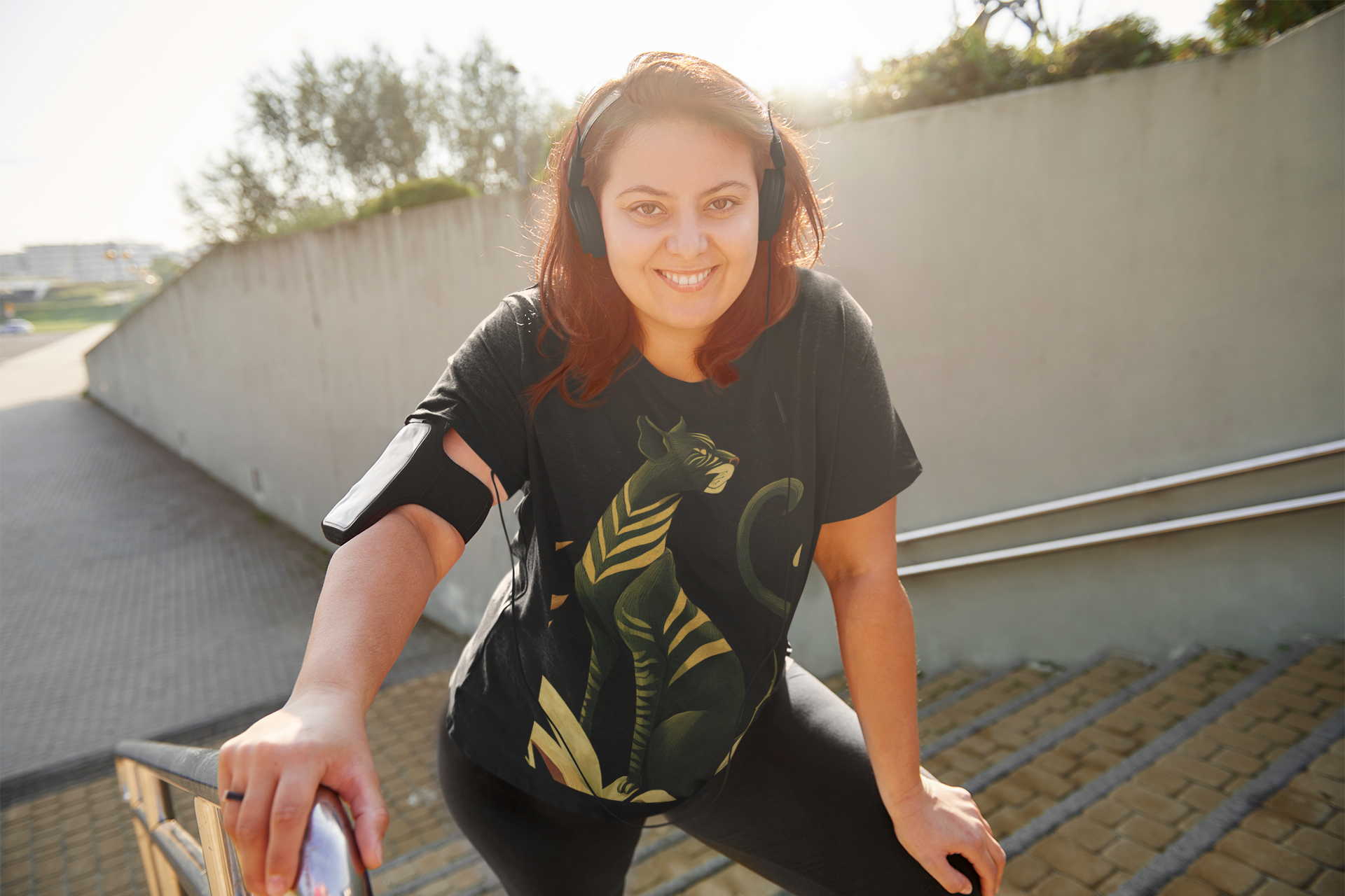 Plus Size Damen T-shirt "Ember in the Leaves" - Wilderness Whisper No. 50